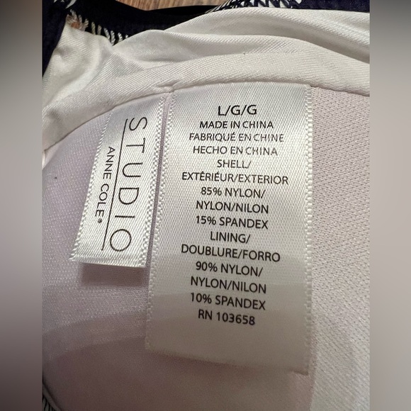 Studio Anne Cole Bikini set  Size Large. Blue  Color with White Shells printed - Picture 5 of 7